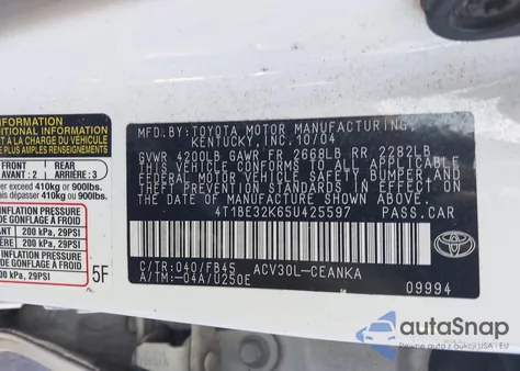 2005 Toyota Camry Le z USA, uszkodzony, nr VIN 4T1BE32K65U425597